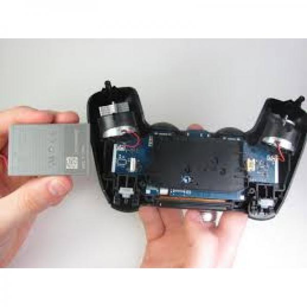 Πως να διπλασιάσετε την διάρκεια της μπαταρίας του PS4 χειριστηρίου